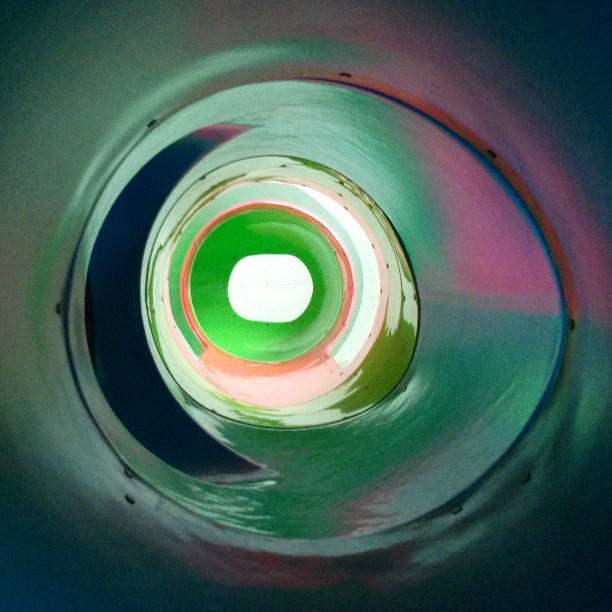 an image from the bottom down at a circular hole