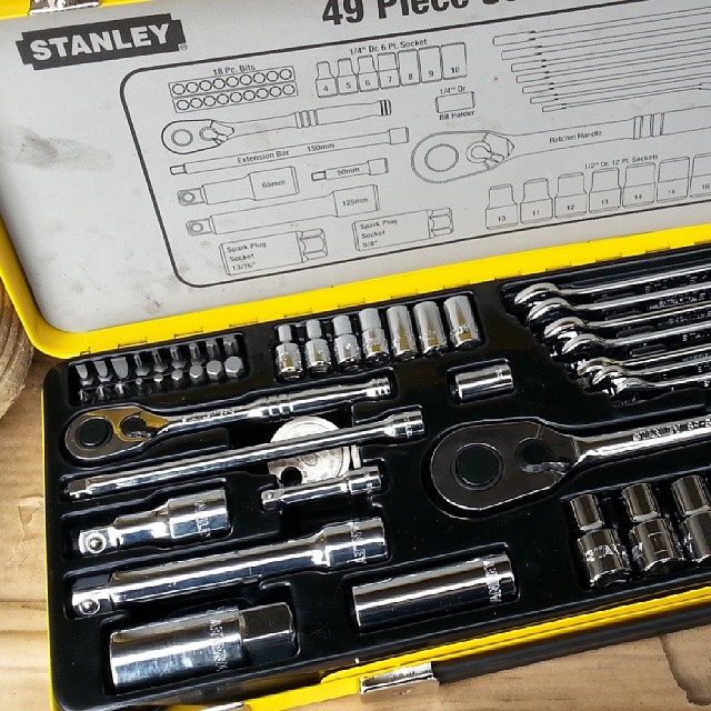 there are different wrench sets in the yellow box