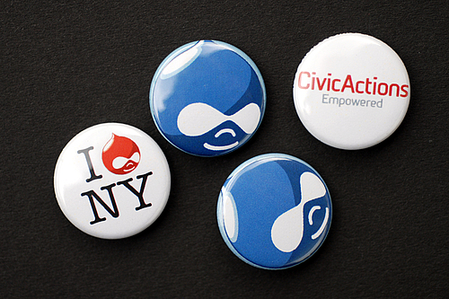 i love nyc and i hate actions pinback ons