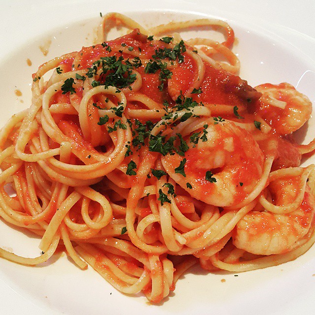 pasta with sauce and shrimp on a plate