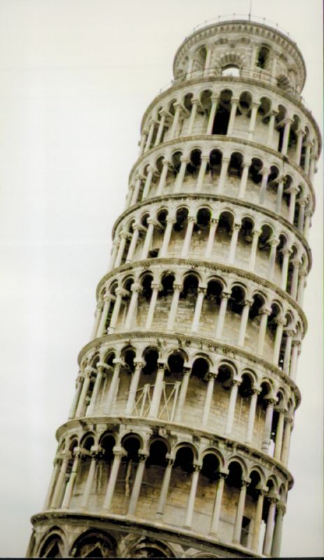 the view of the leaning tower of pisa from below