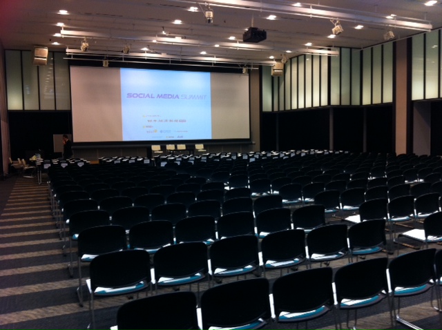 chairs are shown at the front of the lecture hall