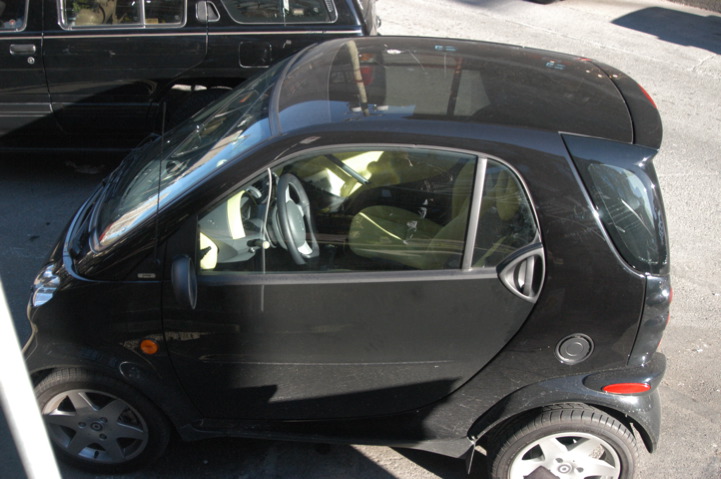 this is an image of the smart car