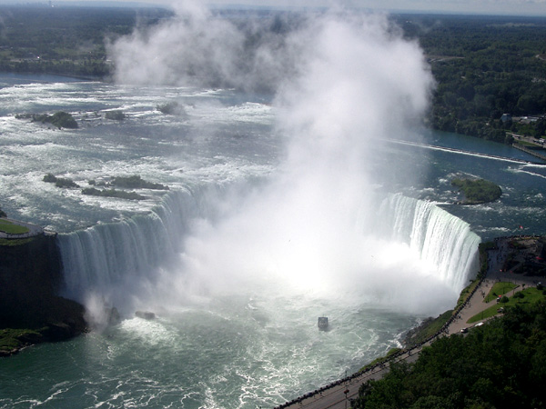 the niagara falls are surrounded by a very tall waterfall