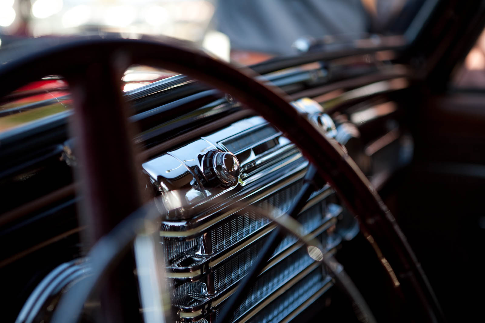 the inside of an old looking car with its grilles missing