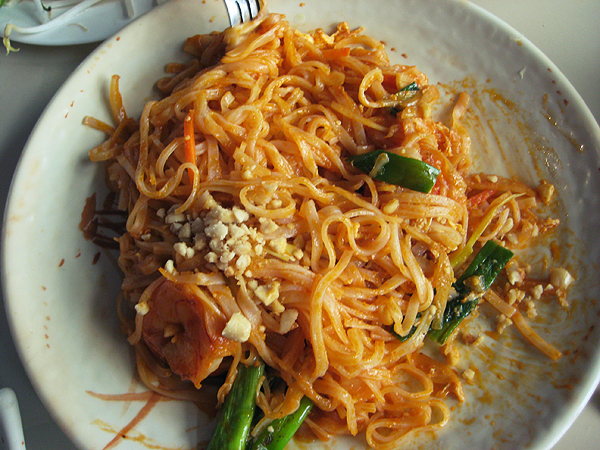 pasta with asparagus and other vegetables in sauce