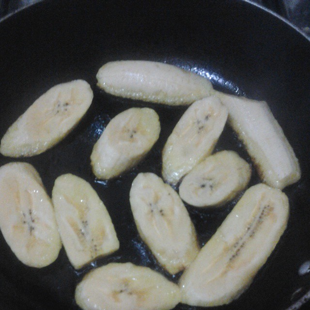 bananas frying in the set on the stove