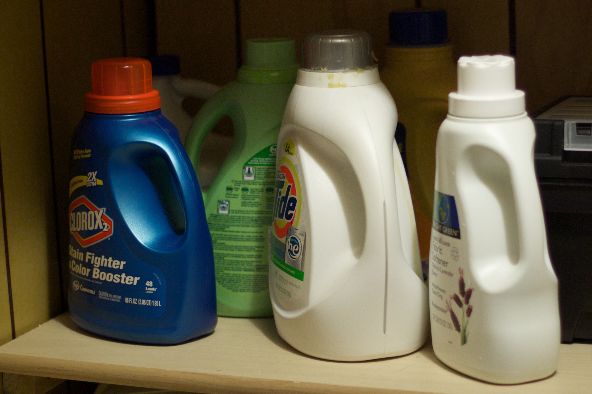 bottles of toilet cleaner are shown on the shelf