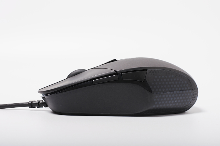 a black computer mouse with no signal on the back