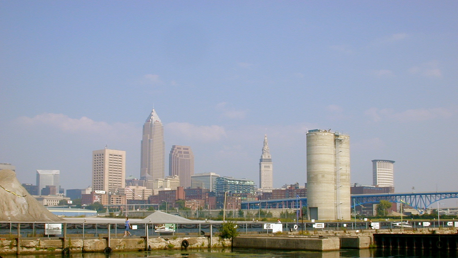 the buildings are along side the water