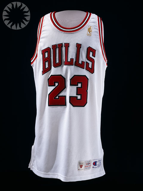 a jersey of chicago bulls with red numbers on it