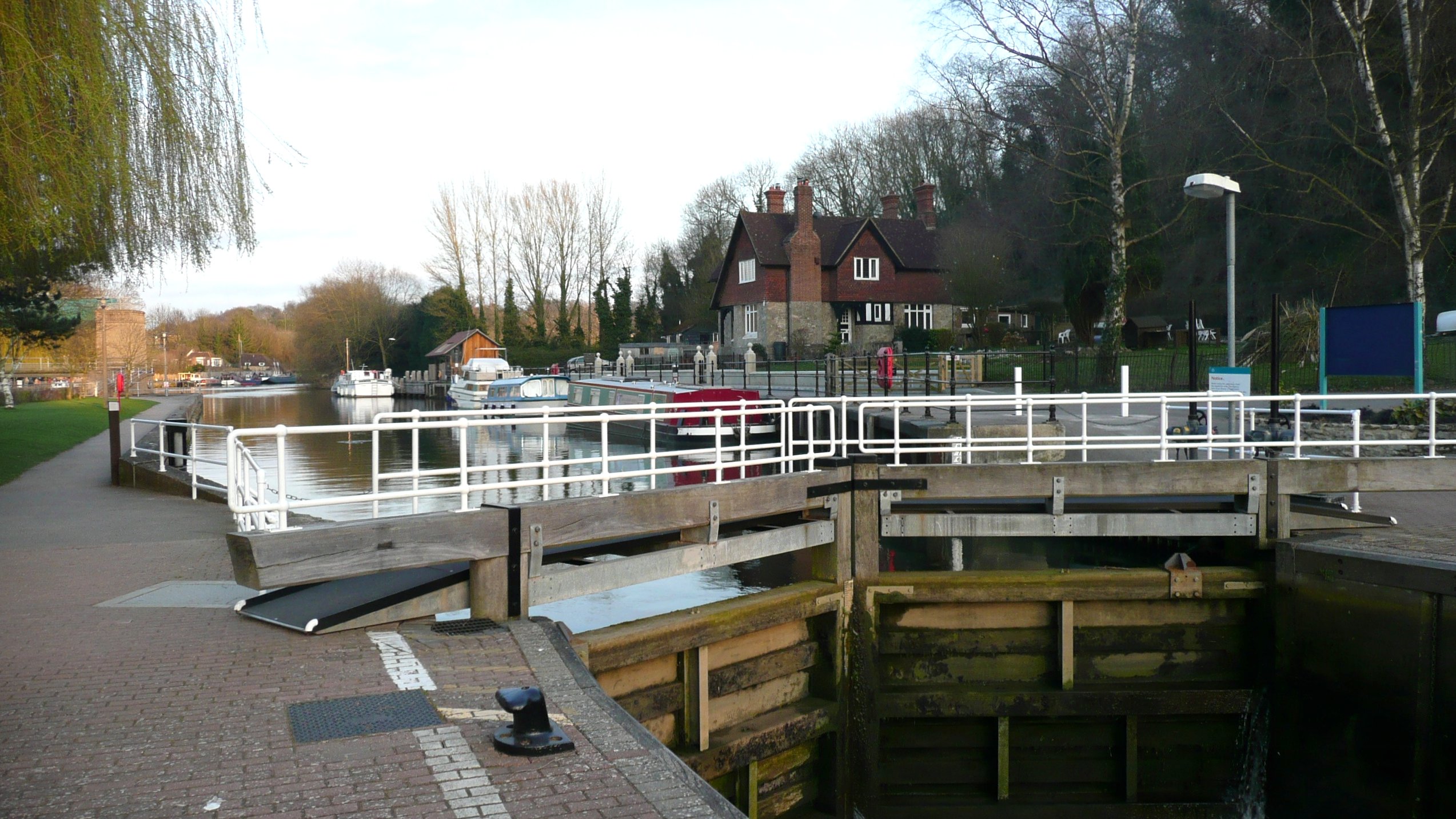 a view of the water and dock in this image