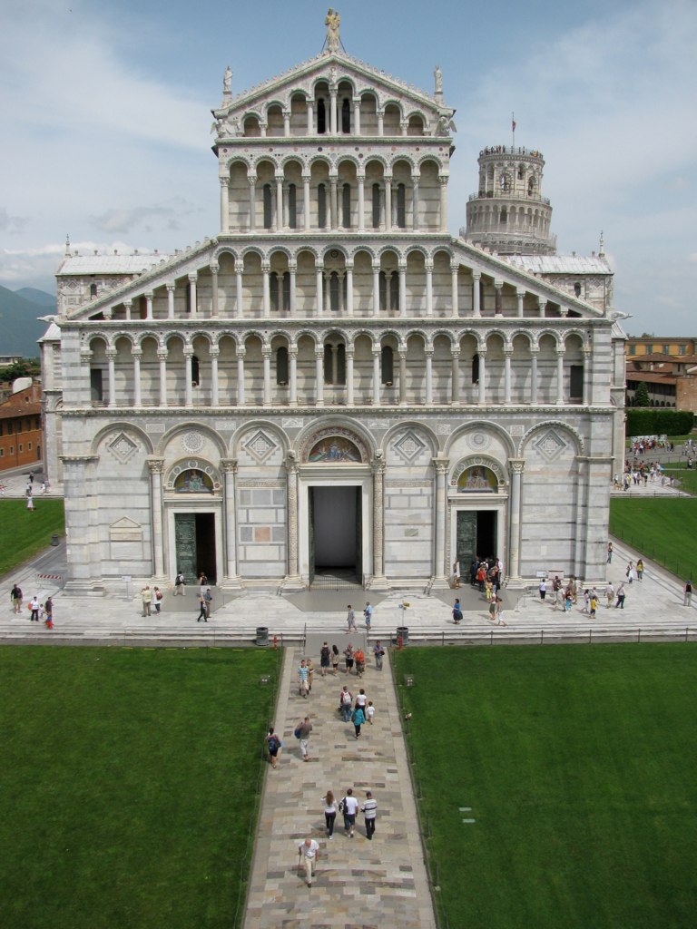 a very large and tall building with a very large tower