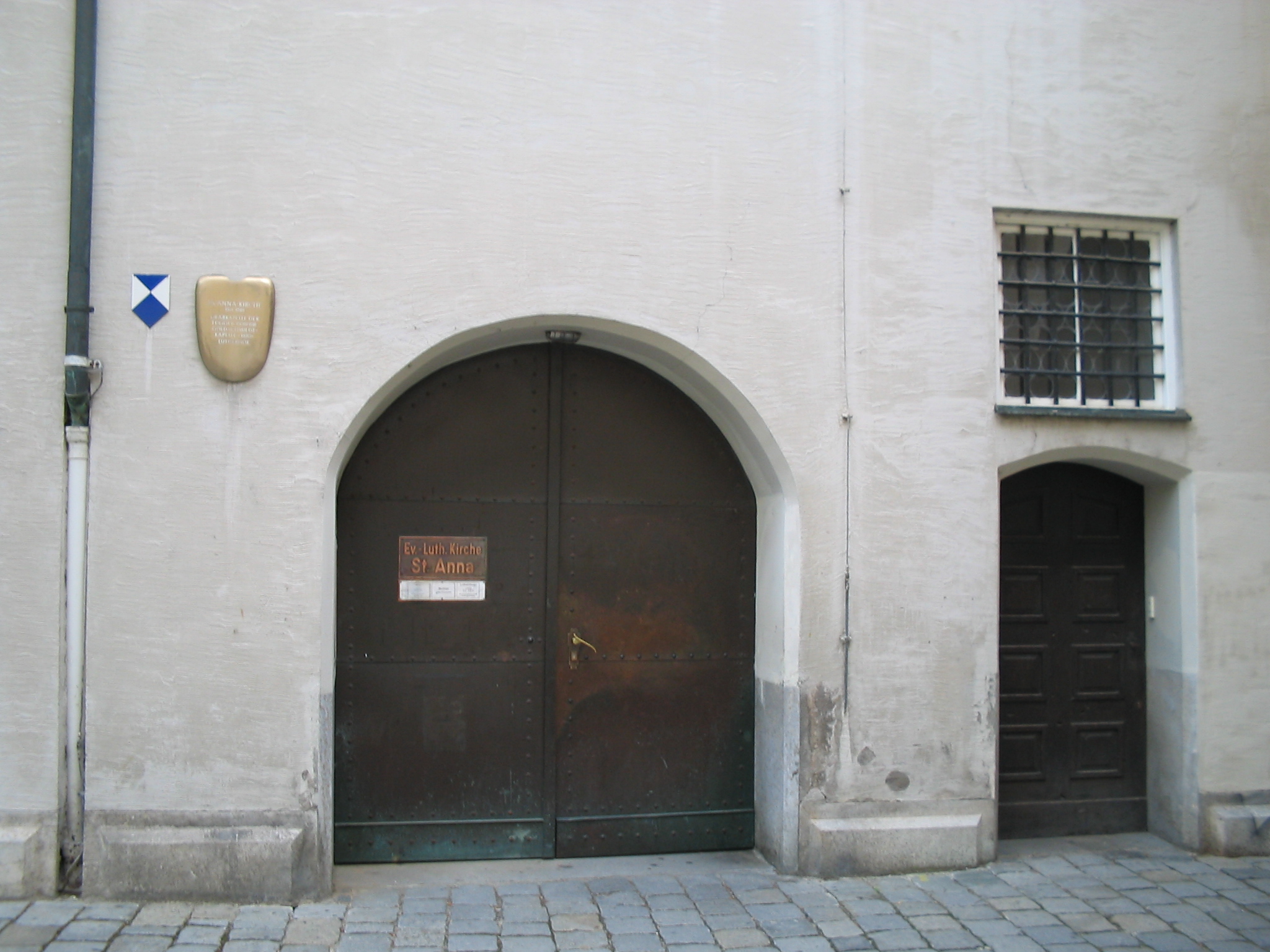 large double doors leading to two smaller areas