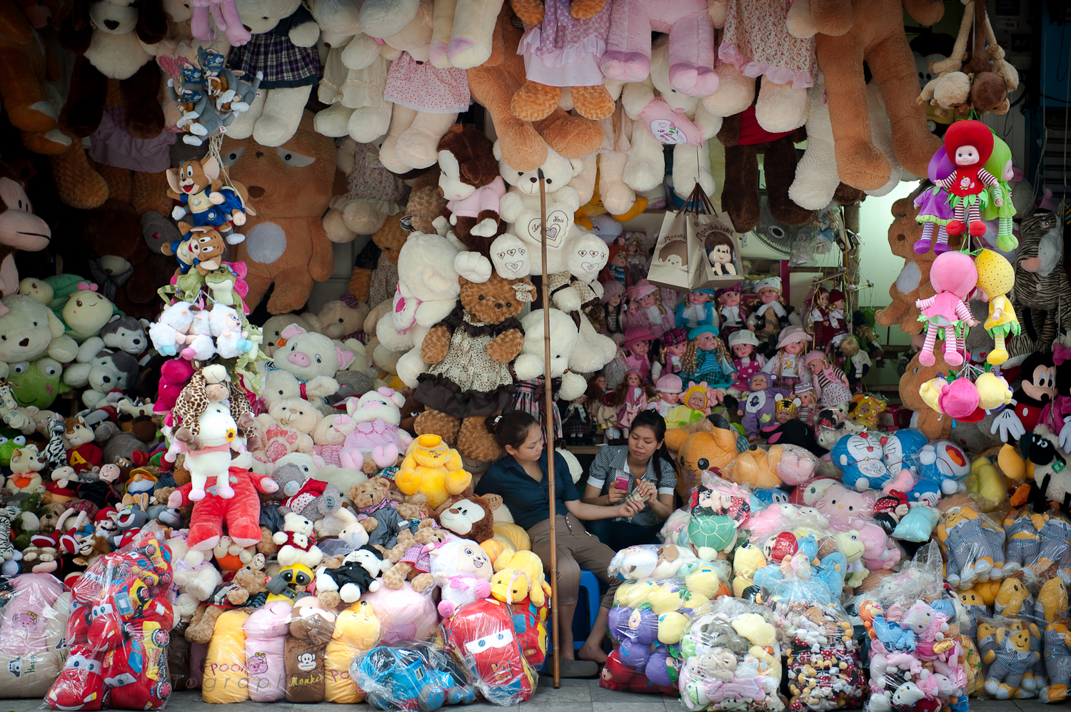 there are many stuffed animals that can be bought