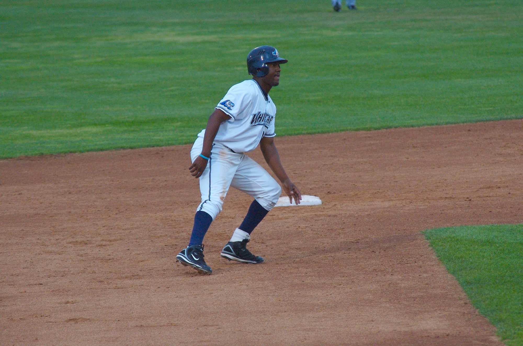 a baseball player is getting ready to run