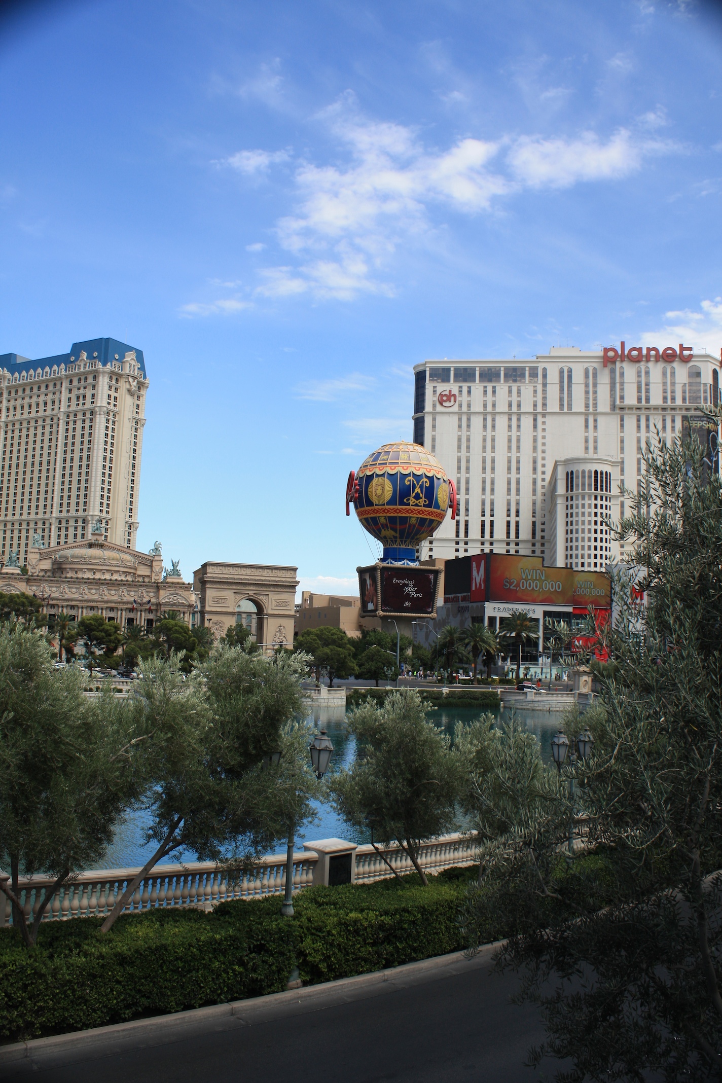 the fountains in front of caesar caesar casino are on display