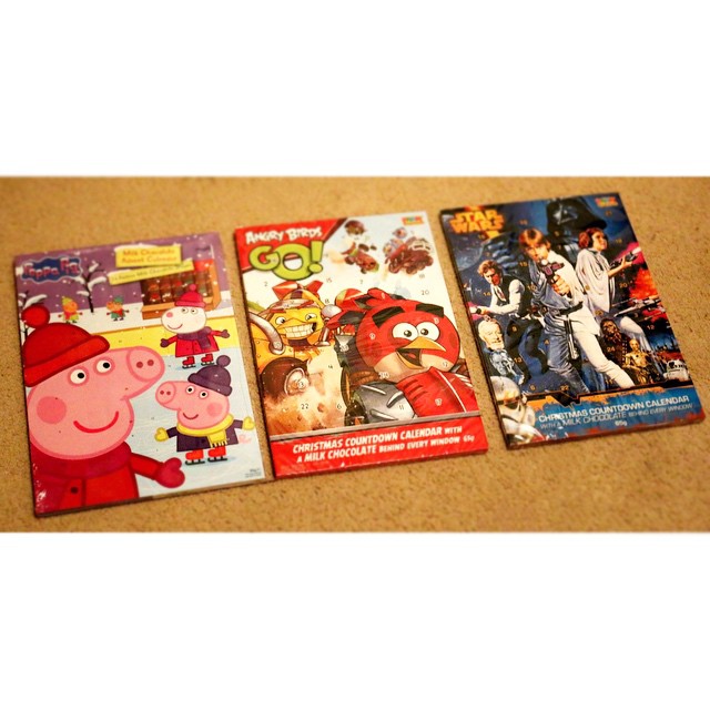 five peppi pig cartoon comic books, including one for s