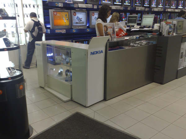 a shop that sells electronics and monitors in it
