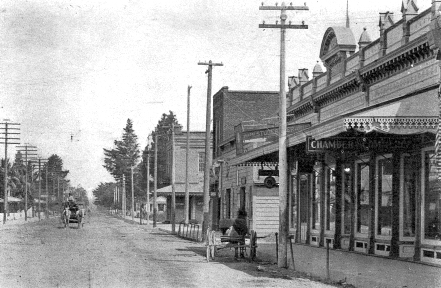 an old black and white po shows a small town