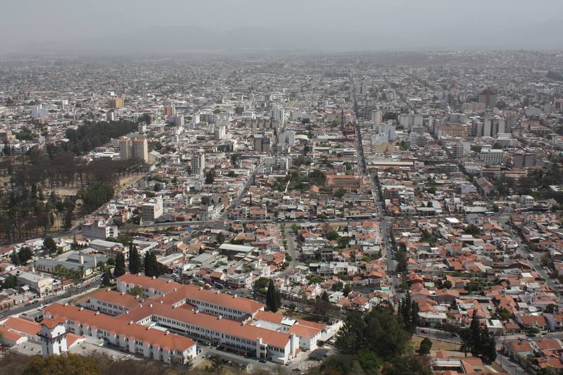 the city of mexico has been pographed from a mountain