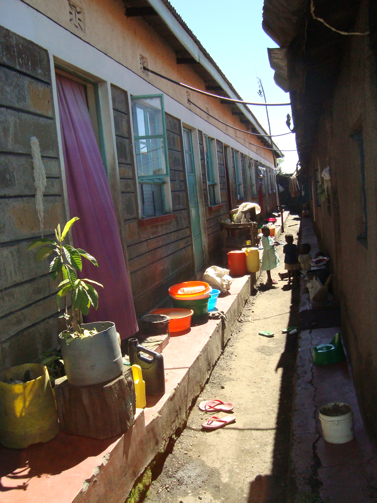 an outside view of the back wall of a building