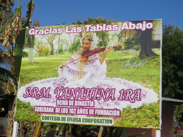 a sign advertising a mexican opera