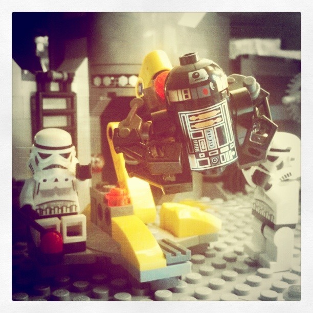 a lego star wars scene with clone commander and clone trooper on a star wars episode