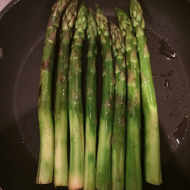there is a bunch of asparagus in the pan
