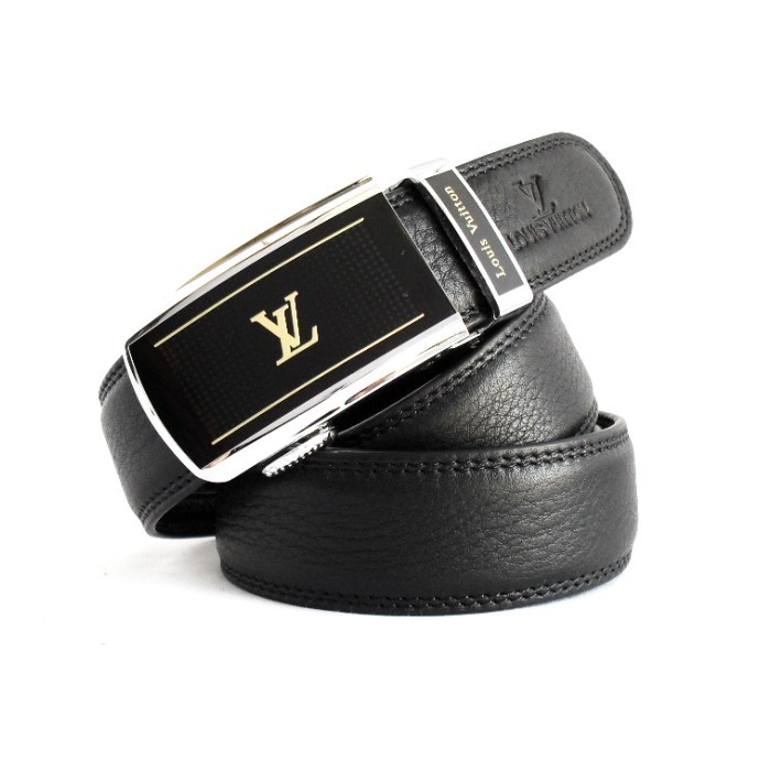 a black belt with the lv logo on it