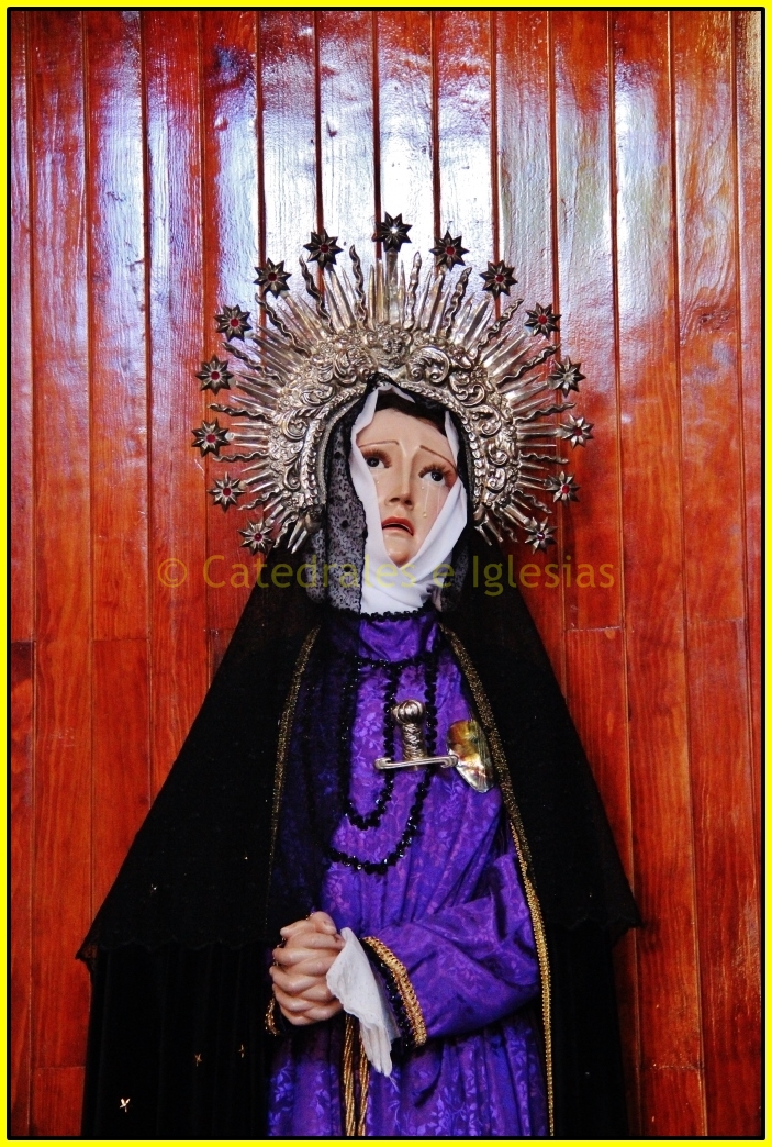 a figurine in the form of mary
