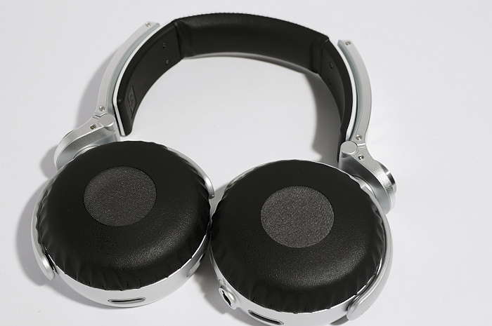 this is headphones from a new tech company