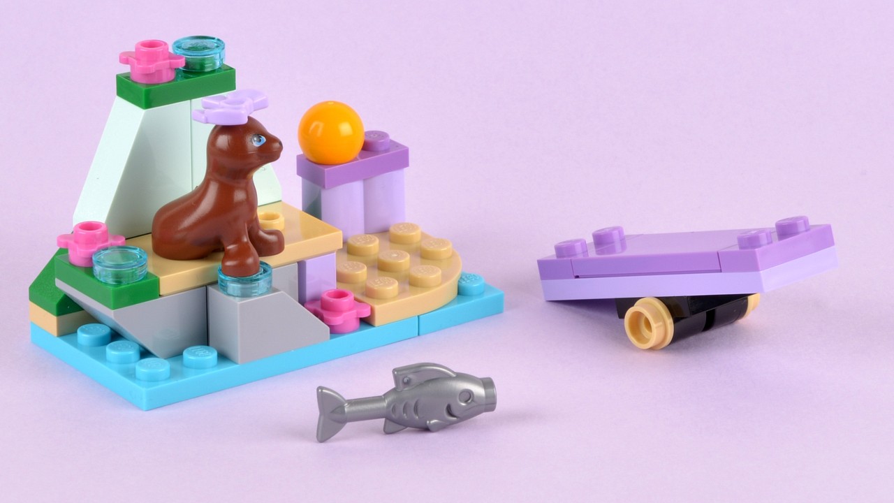 two toys are made to look like they are lego