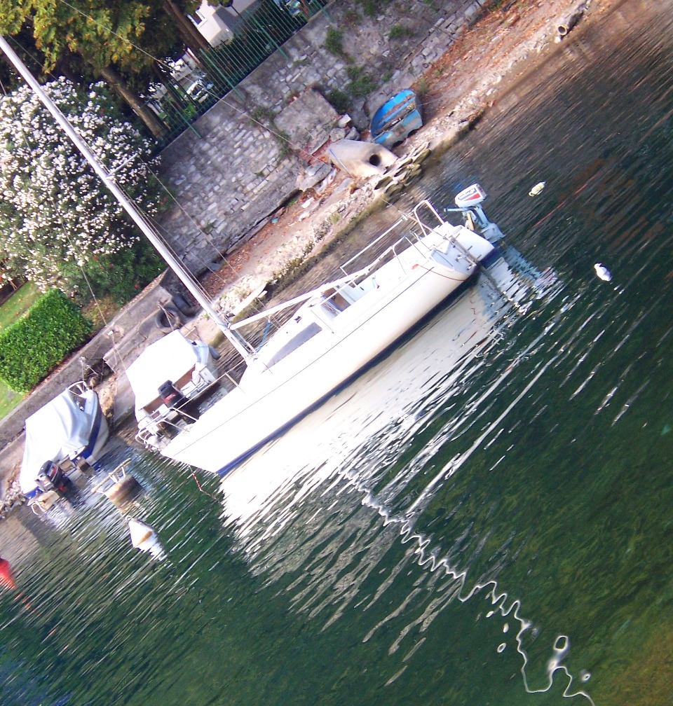 a body of water that has boats sitting on it