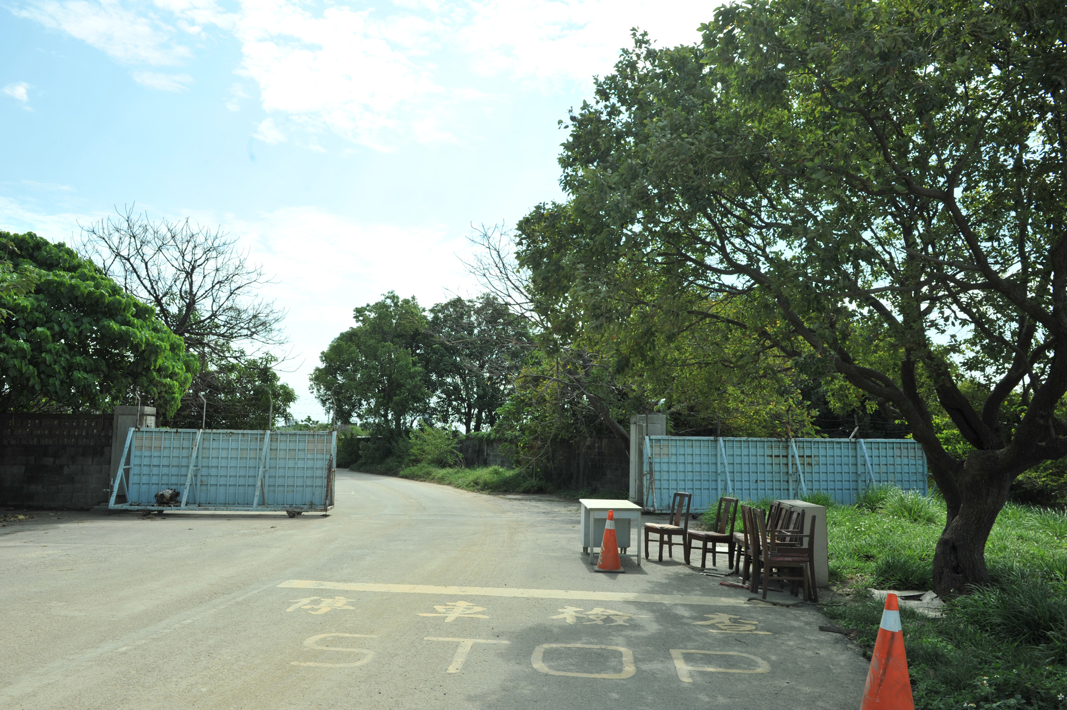 there is some tables on the side of this road