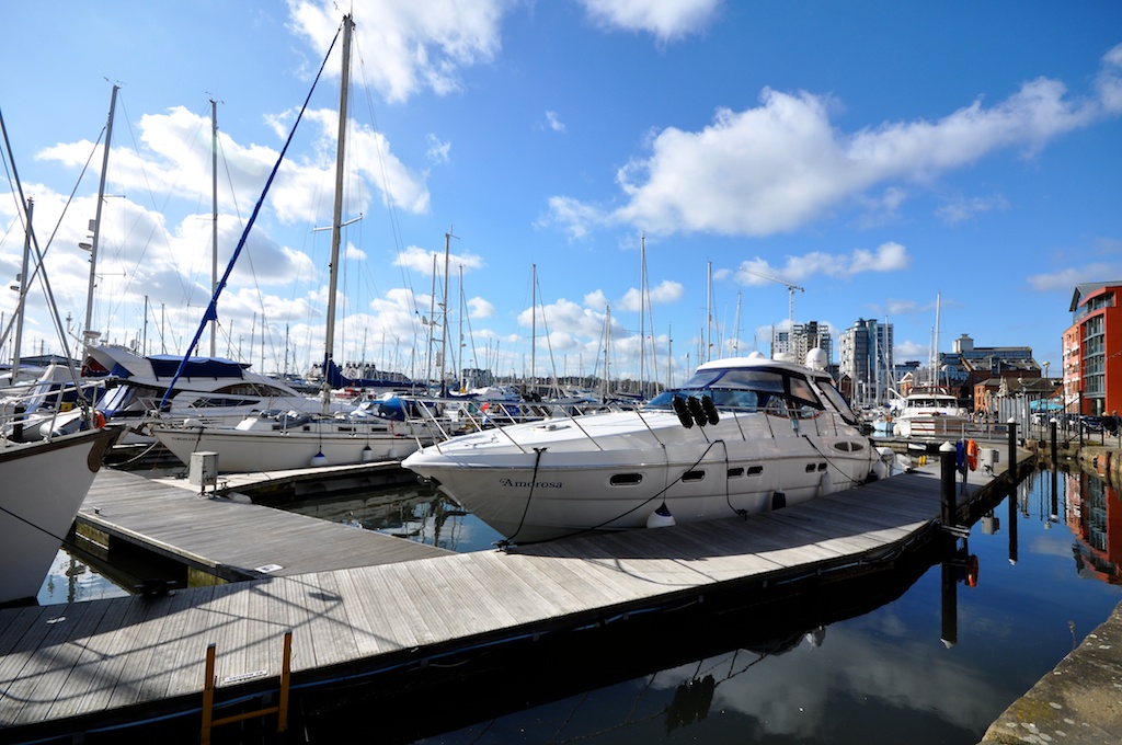 there are many boats docked in the water