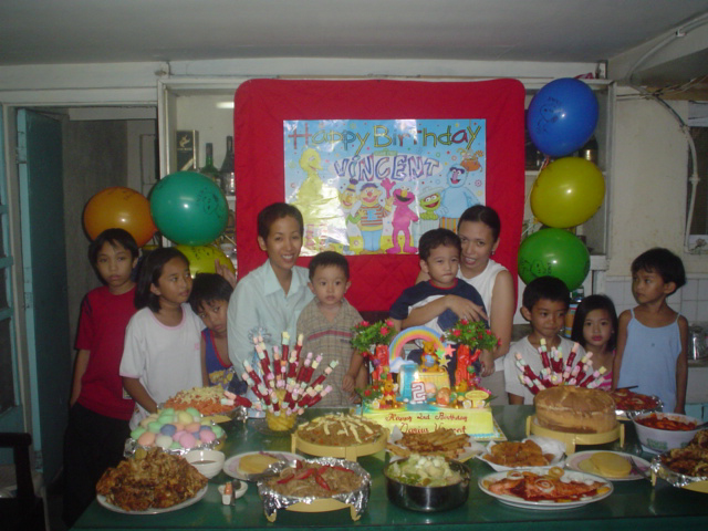 an image of children that are enjoying the birthday party