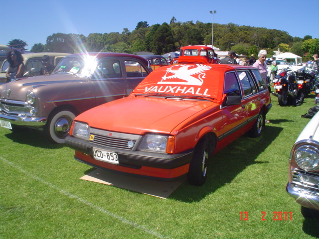 a red car with the words vaduahl written on it