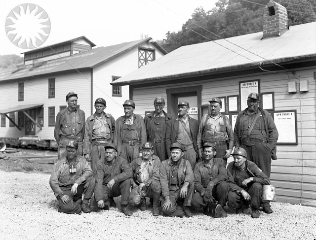 this is an old time black and white picture of a group of soldiers