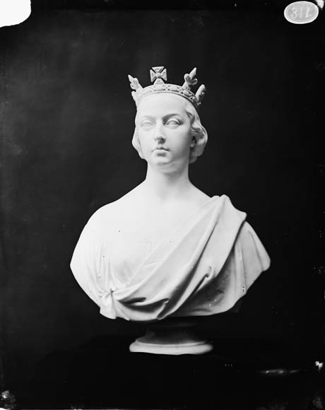 a po of a bust of queen elizabeth of england