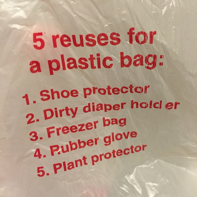 a bag with plastic on it has instructions for how to use the same bag