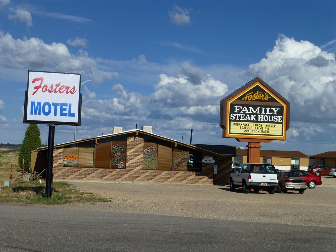 this motel is close to a busy intersection
