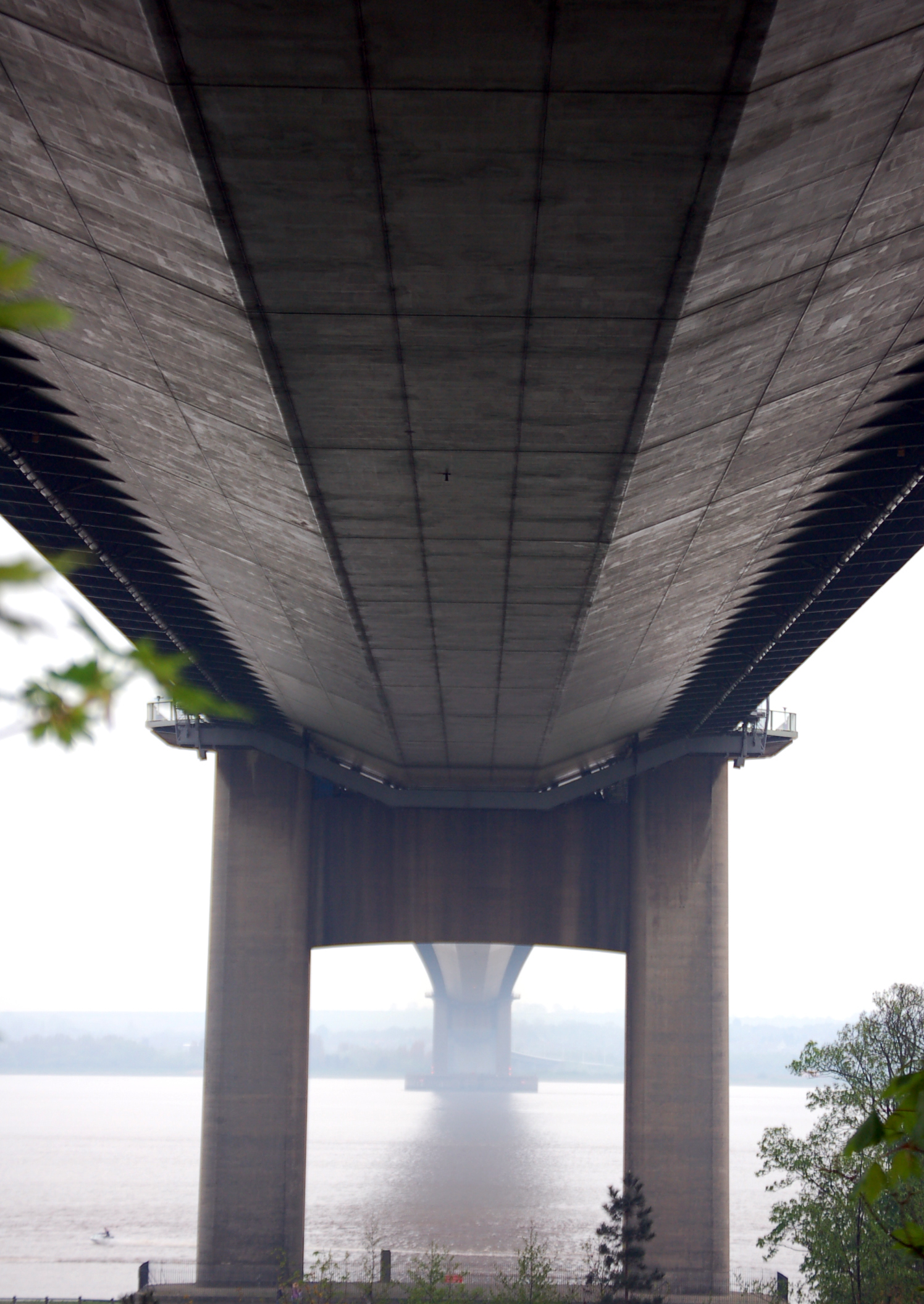 a bridge going over a body of water