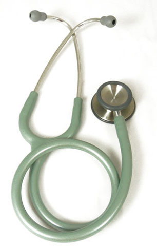 the stethoscope has a rubber band and a on in it