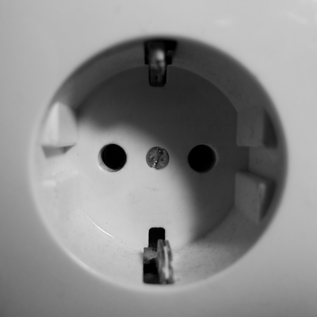 an overhead s of a white electric outlet