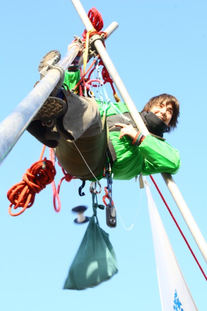 an employee zips in a large area with ropes