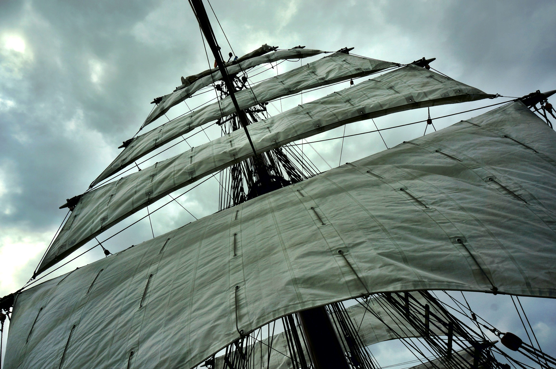 the view from the bottom of a sailboat looking up