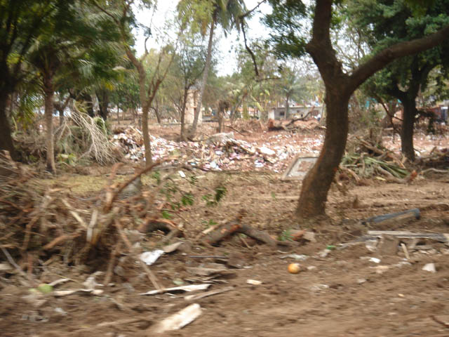 there are lots of trash scattered around a field