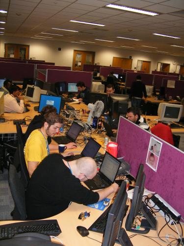 many students are on their computers in the liry