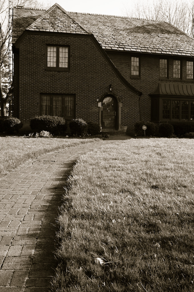 a house that has some very pretty lawn